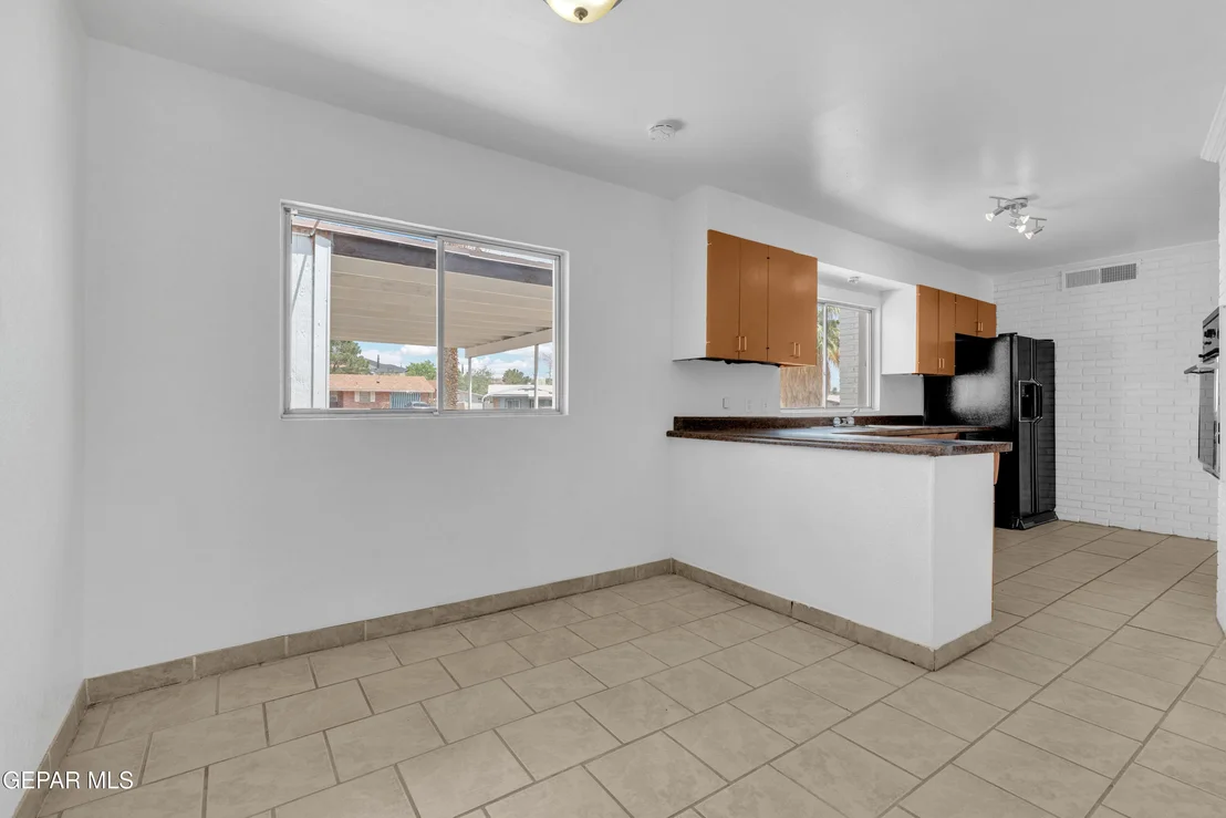 Photo of 6033 Isabella Drive