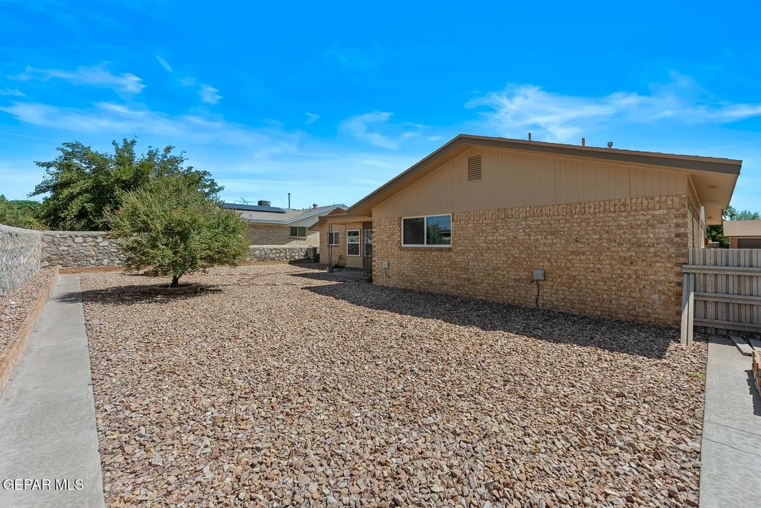 Photo of 1629 BOB MURPHY Drive