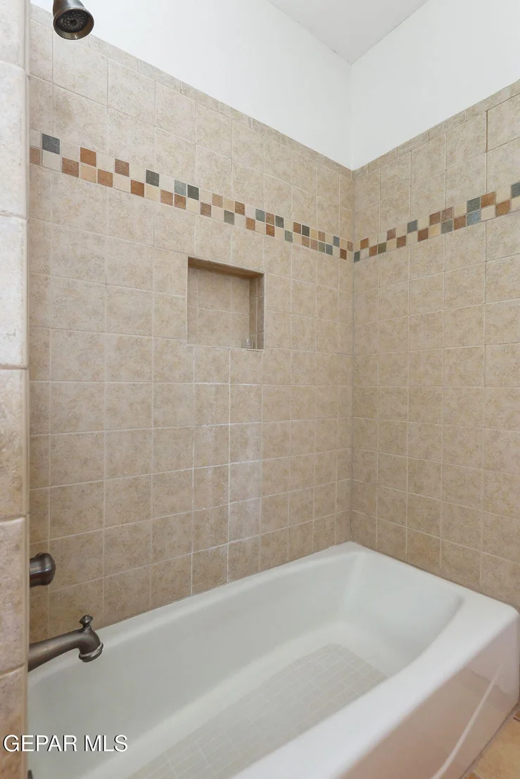 Photo of 6514 Franklin Cove Place