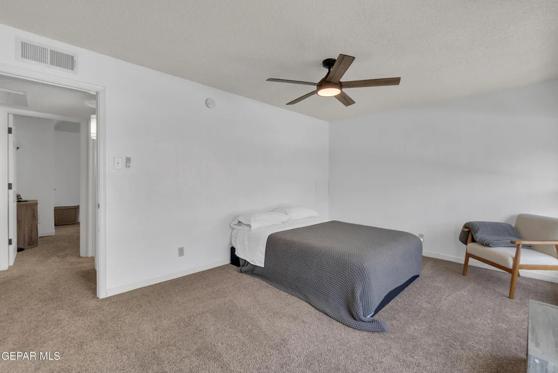 Photo of Unit T37 at 4433 STANTON Street