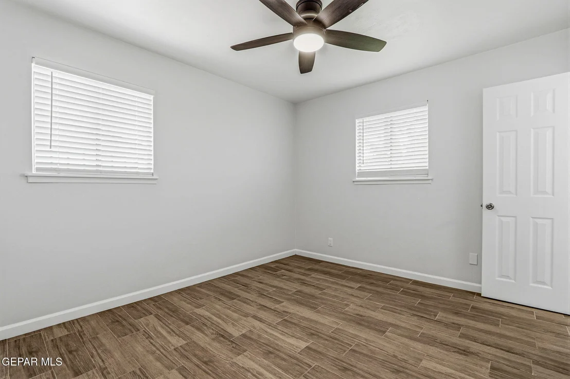 Photo of 5720 SUN VALLEY Drive