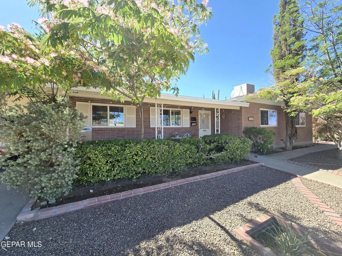 Photo of 4200 BUCKINGHAM Drive