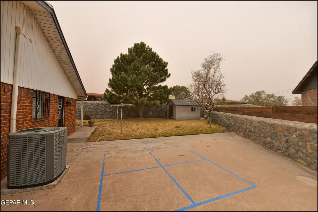 Photo of 4635 R L SHOEMAKER Drive