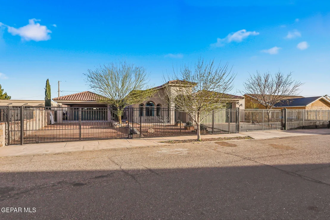 Photo of 440 BURKETT Drive