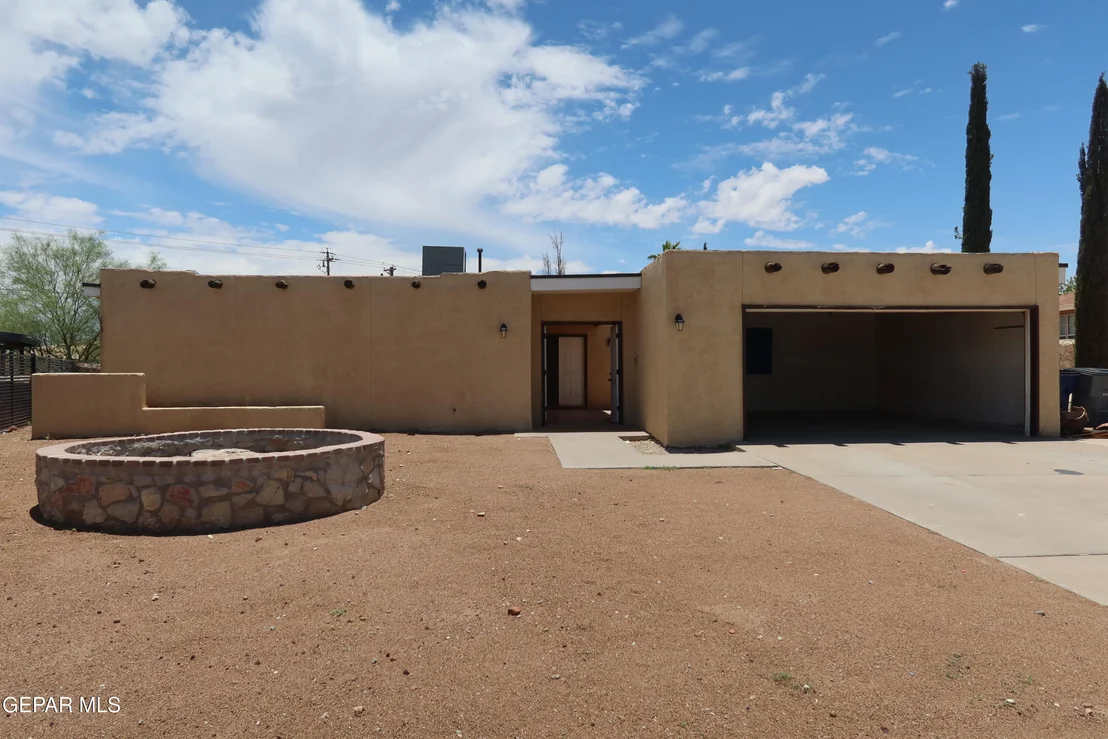 Photo of 836 DE LEON Drive