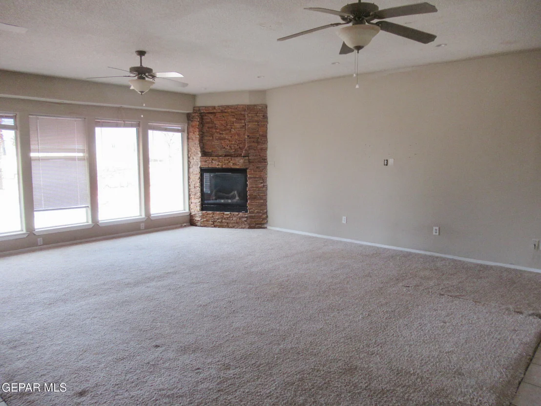 Photo of 357 EMERALD BUTTE Place