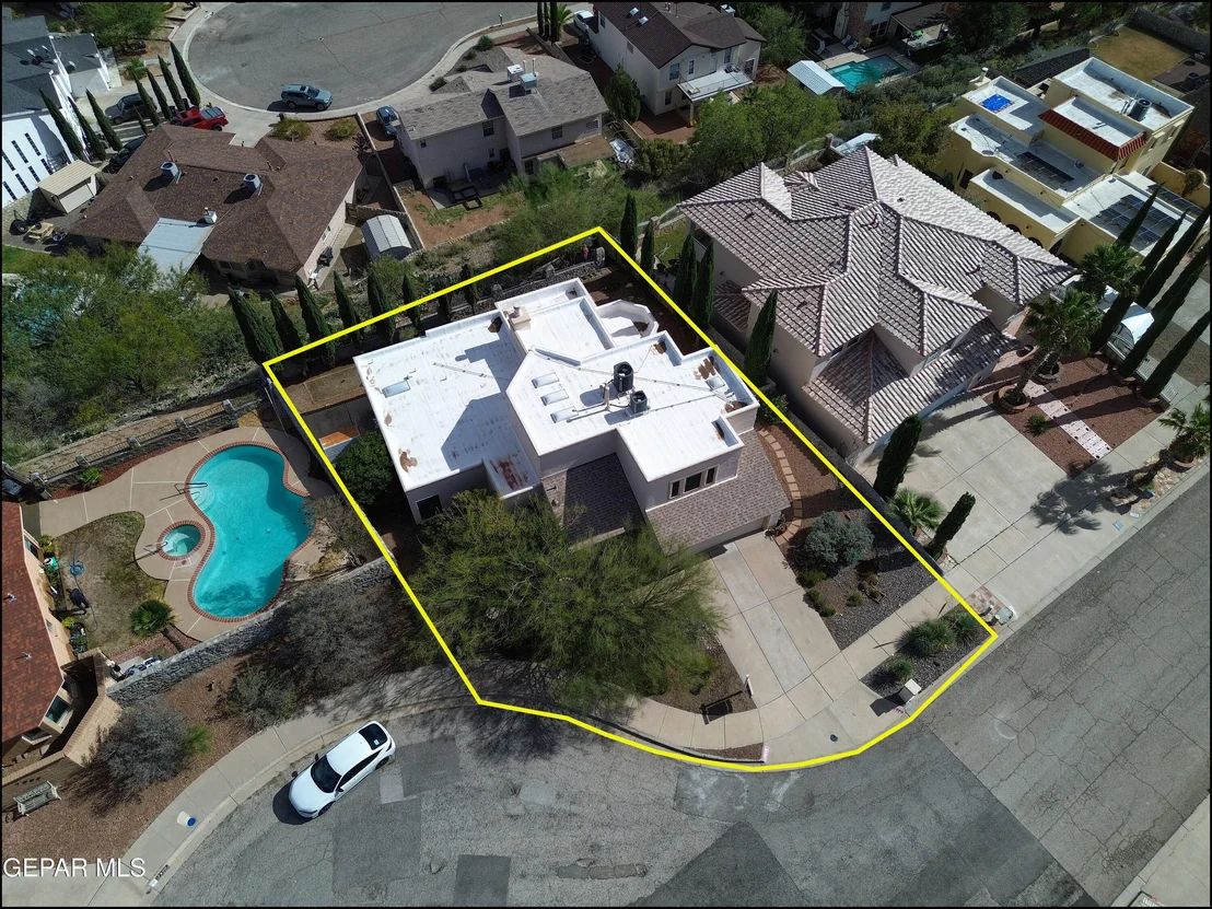 Photo of 7516 BIG BEND Drive