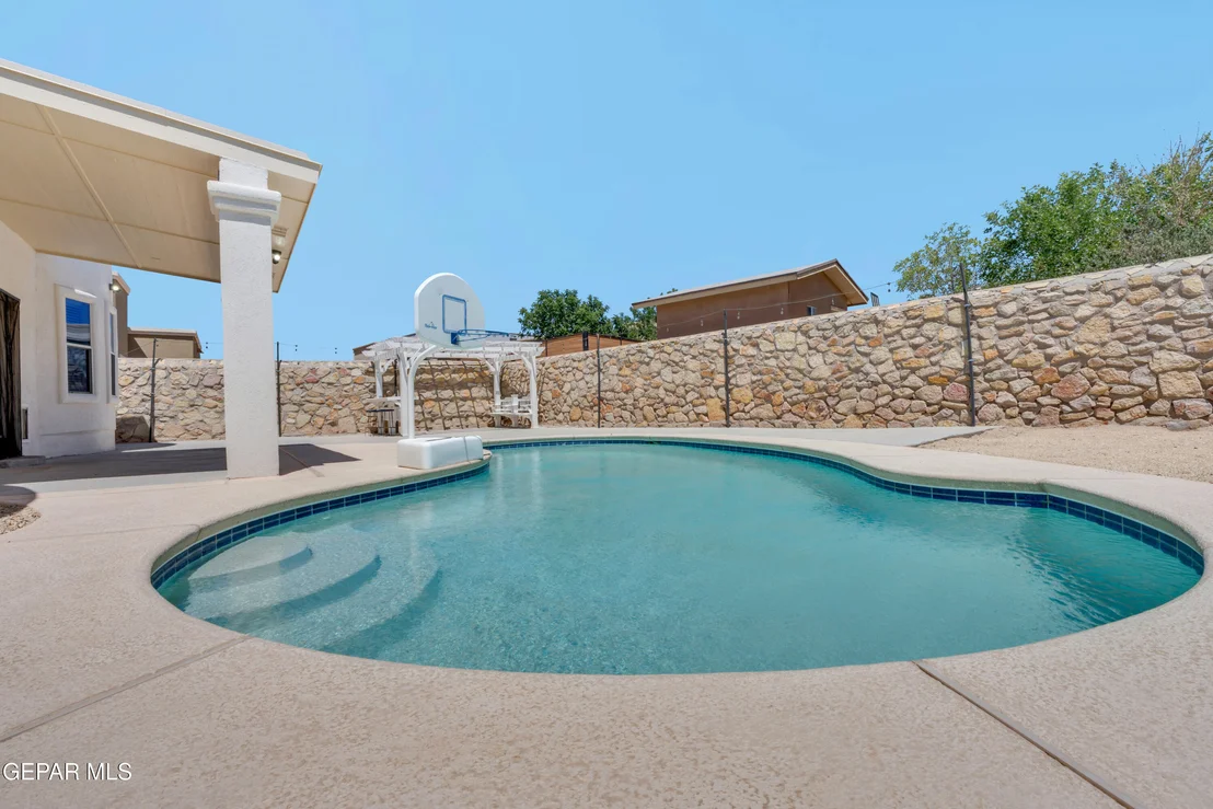Photo of 3040 STORMY POINT Drive