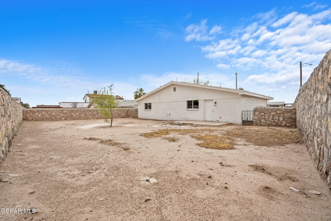 Photo of 205 CARIBE Circle