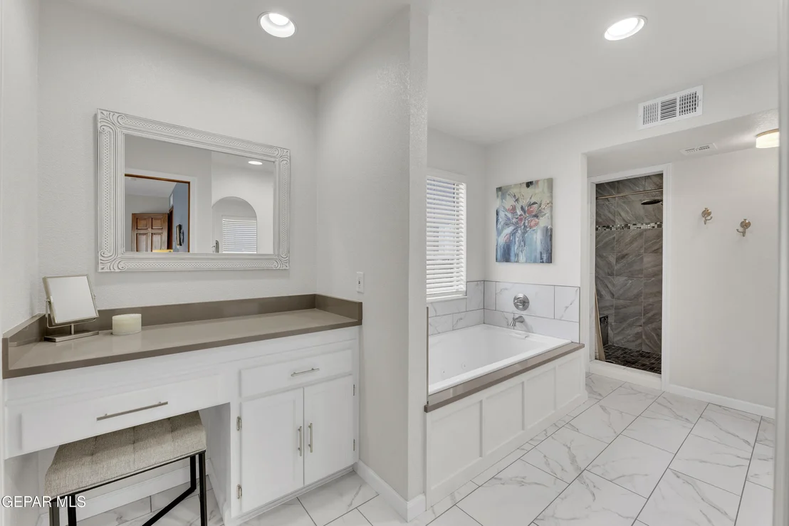 Photo of 7016 TOLUCA Drive