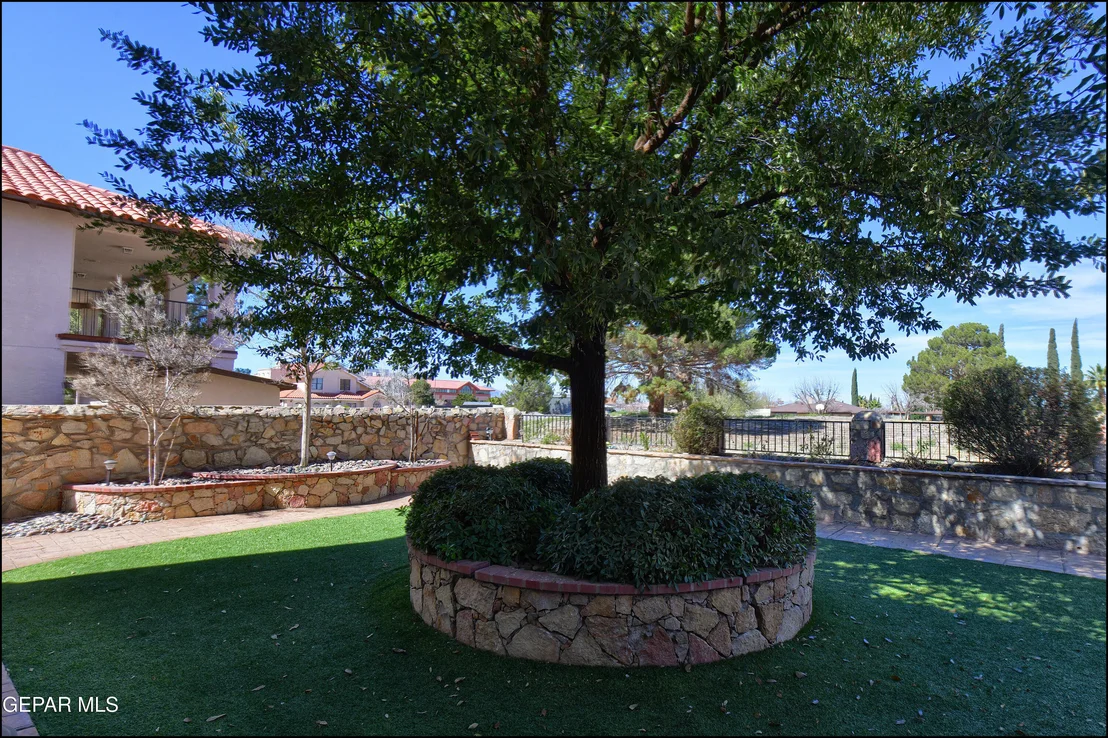 Photo of 1605 BILLY CASPER Drive