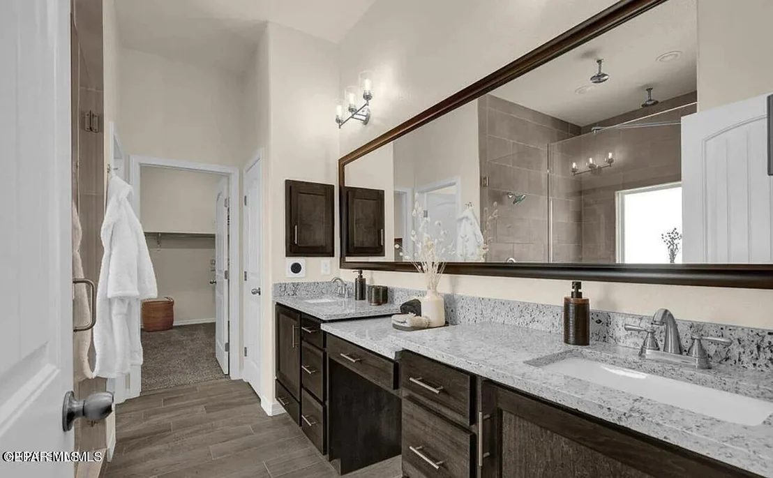 Photo of 6932 Levee Circle