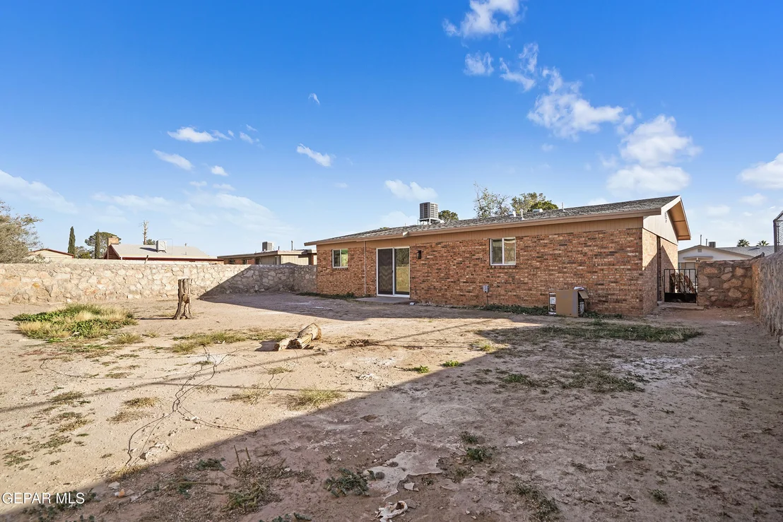 Photo of 223 CARIBE Circle