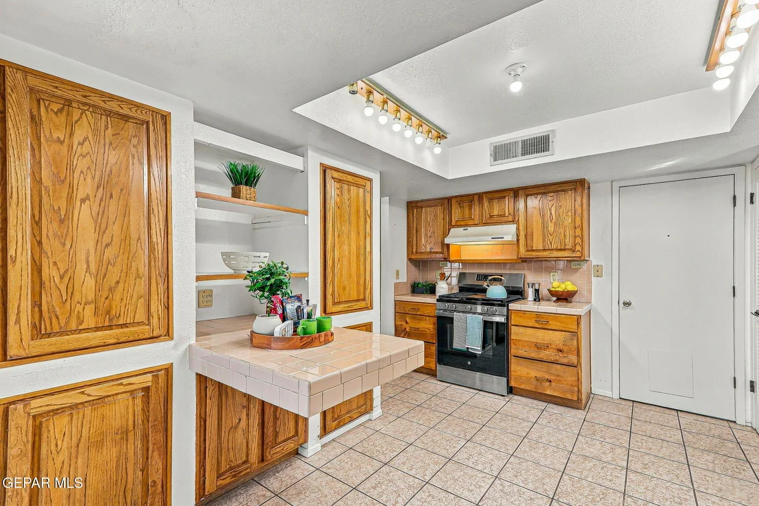 Photo of 3221 WAYSIDE Street