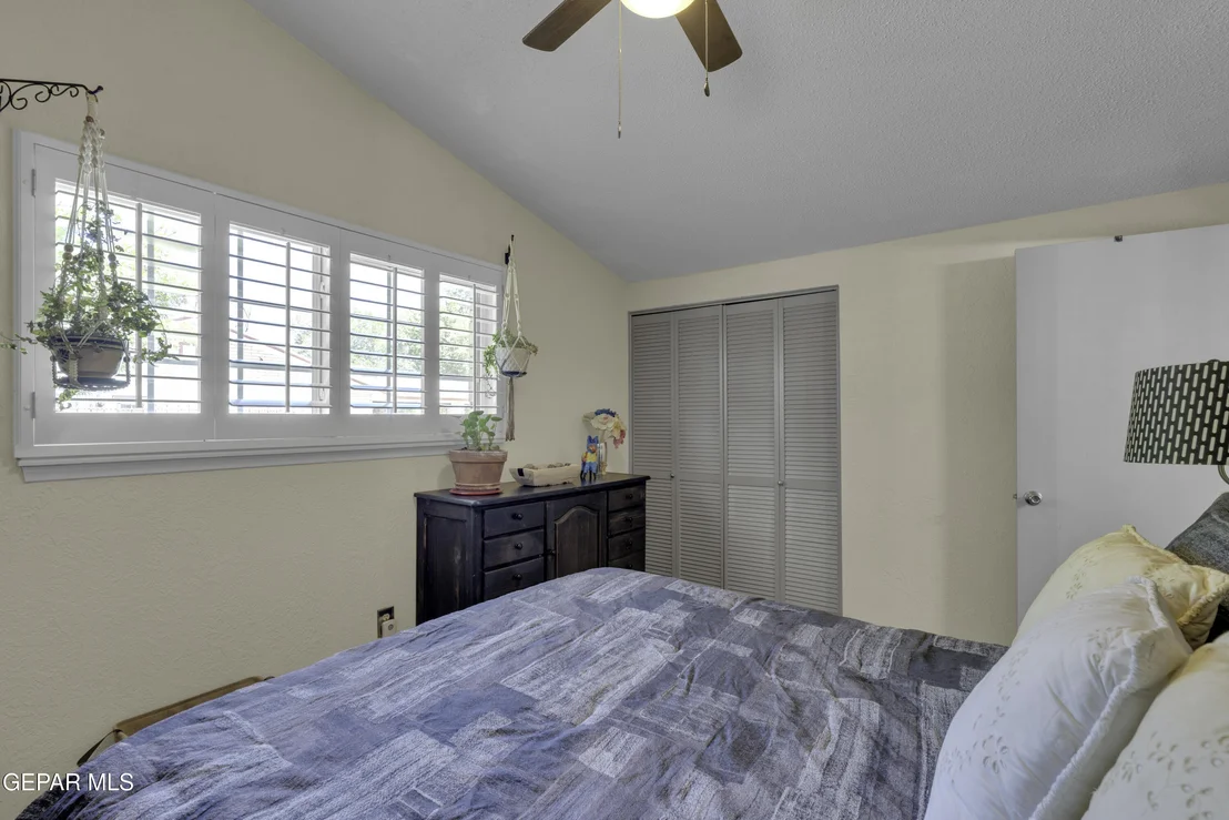 Photo of 801 MONTCLAIR Drive