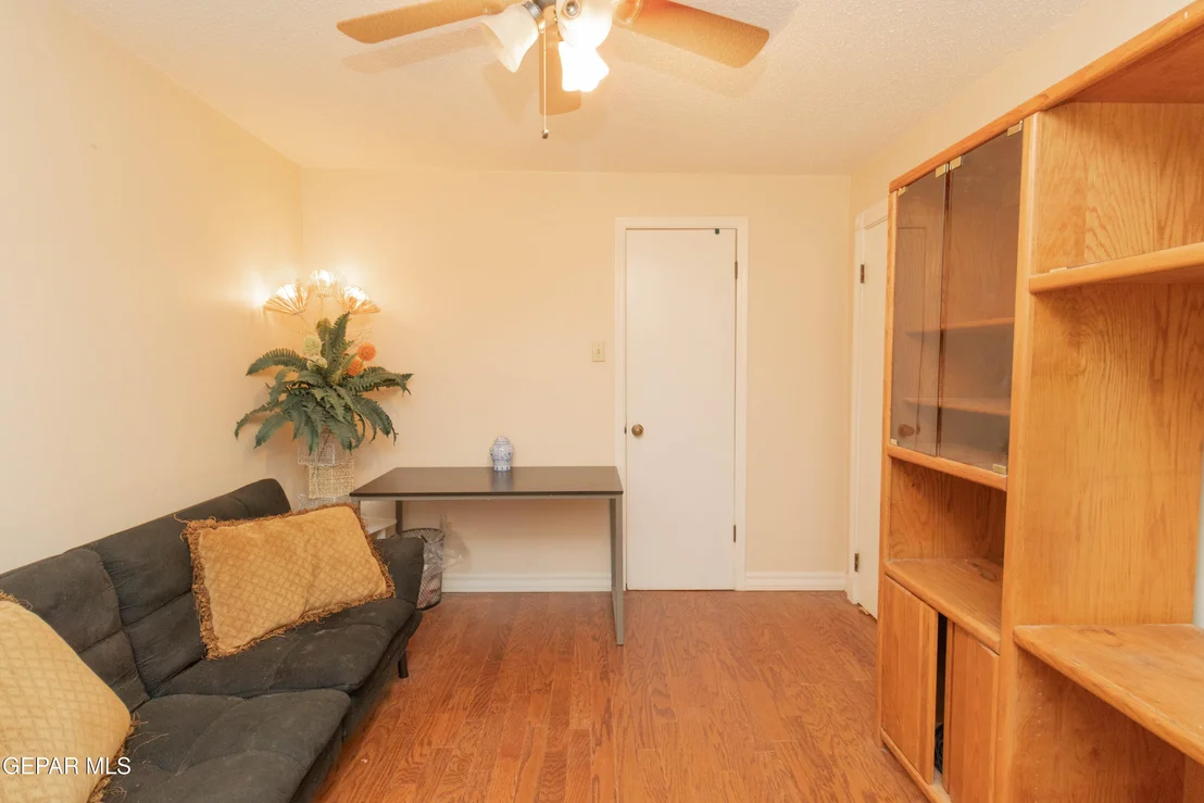Photo of 717 FRONTERA Road