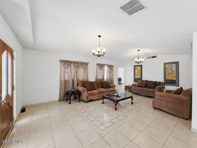 Photo of 445 Suzi Way
