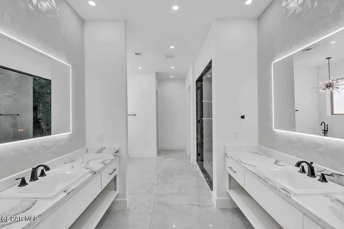Photo of 6325 Camino Pinon Place