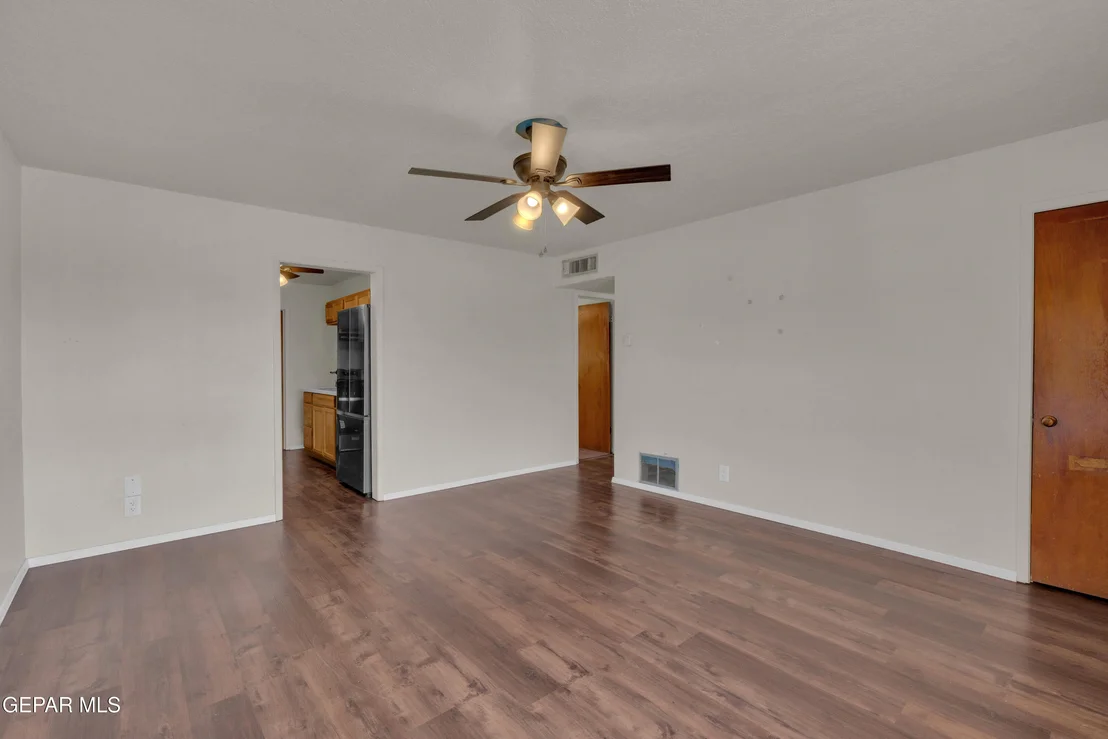 Photo of 5213 SUN VALLEY Drive