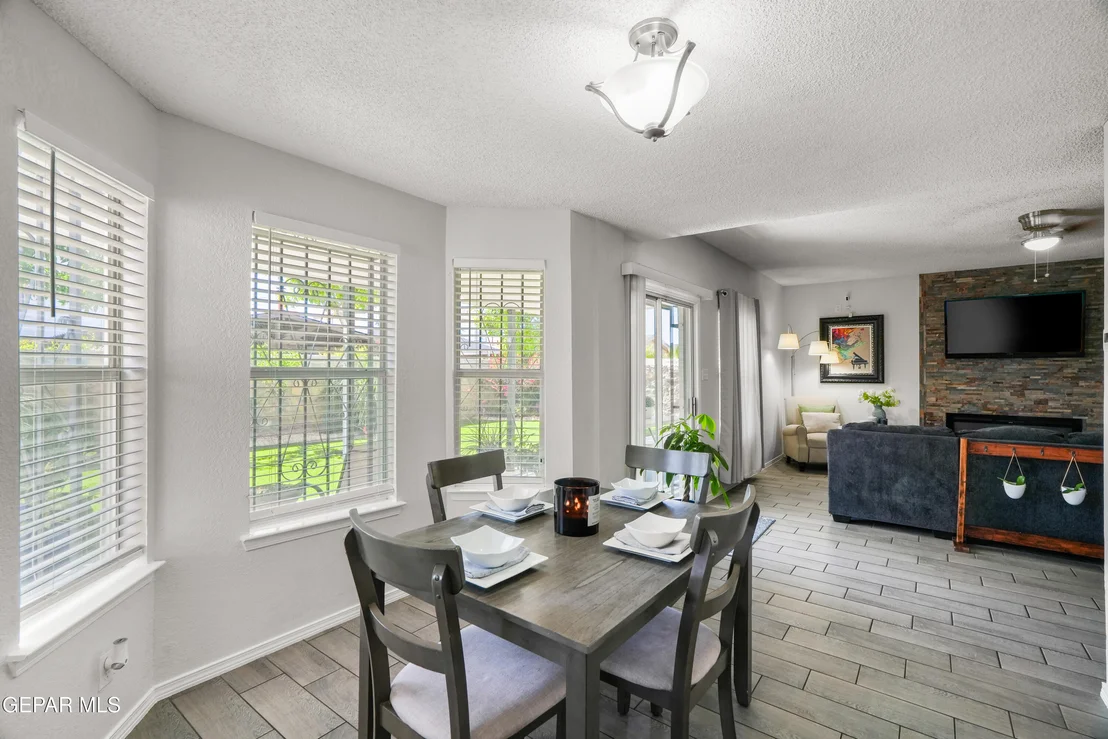 Photo of 2905 CAMARENA Place