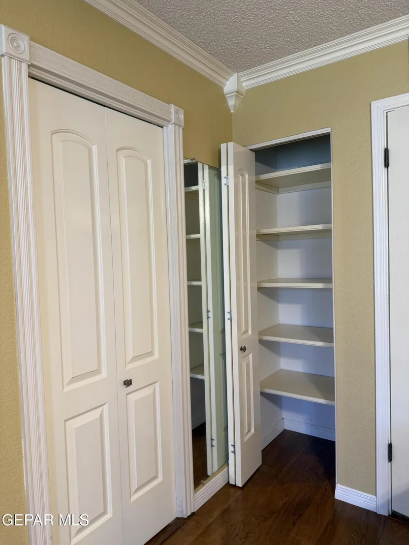 Photo of 3149 EDGEROCK Drive