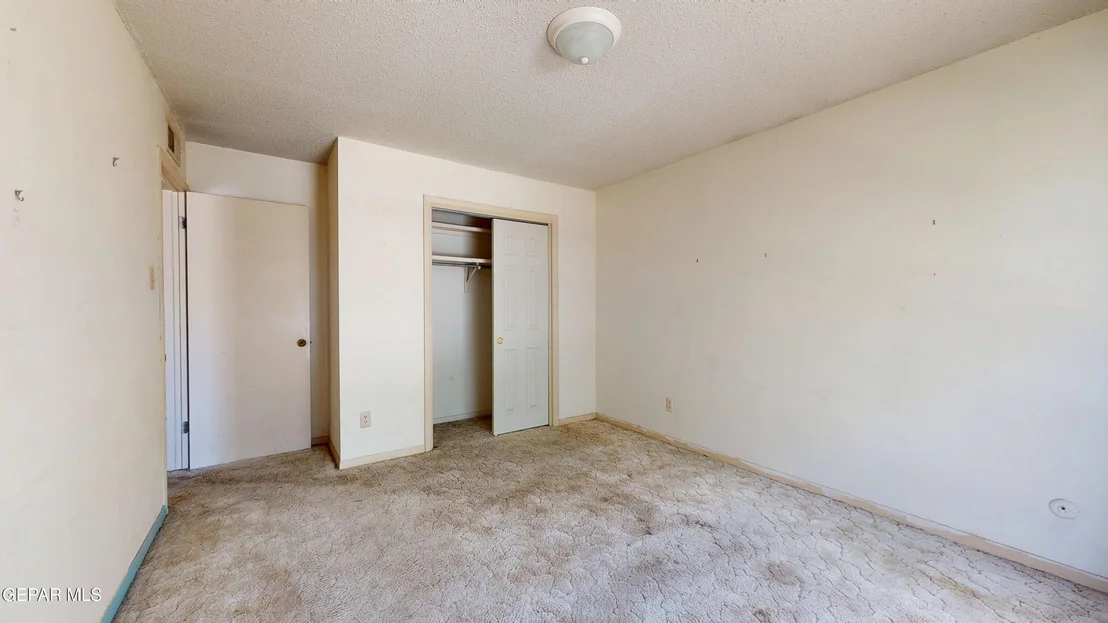 Photo of 720 SOMERSET Drive