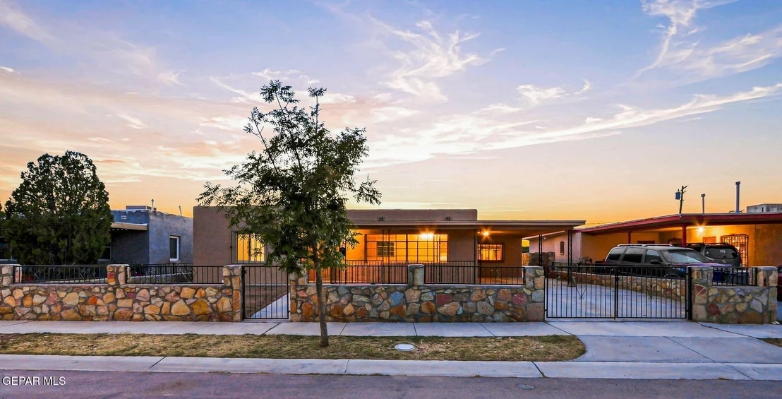 Photo of 637 Alicia Drive