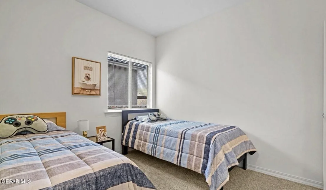 Photo of 528 CEDARWOOD Drive