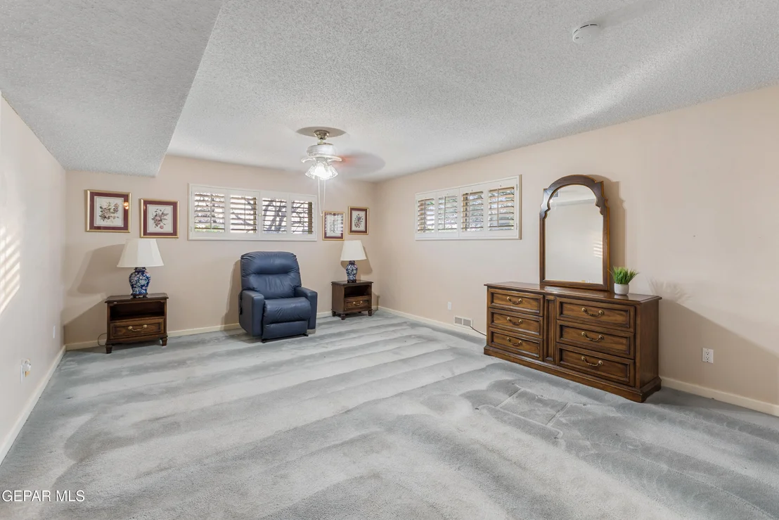 Photo of 6233 Meteor Way