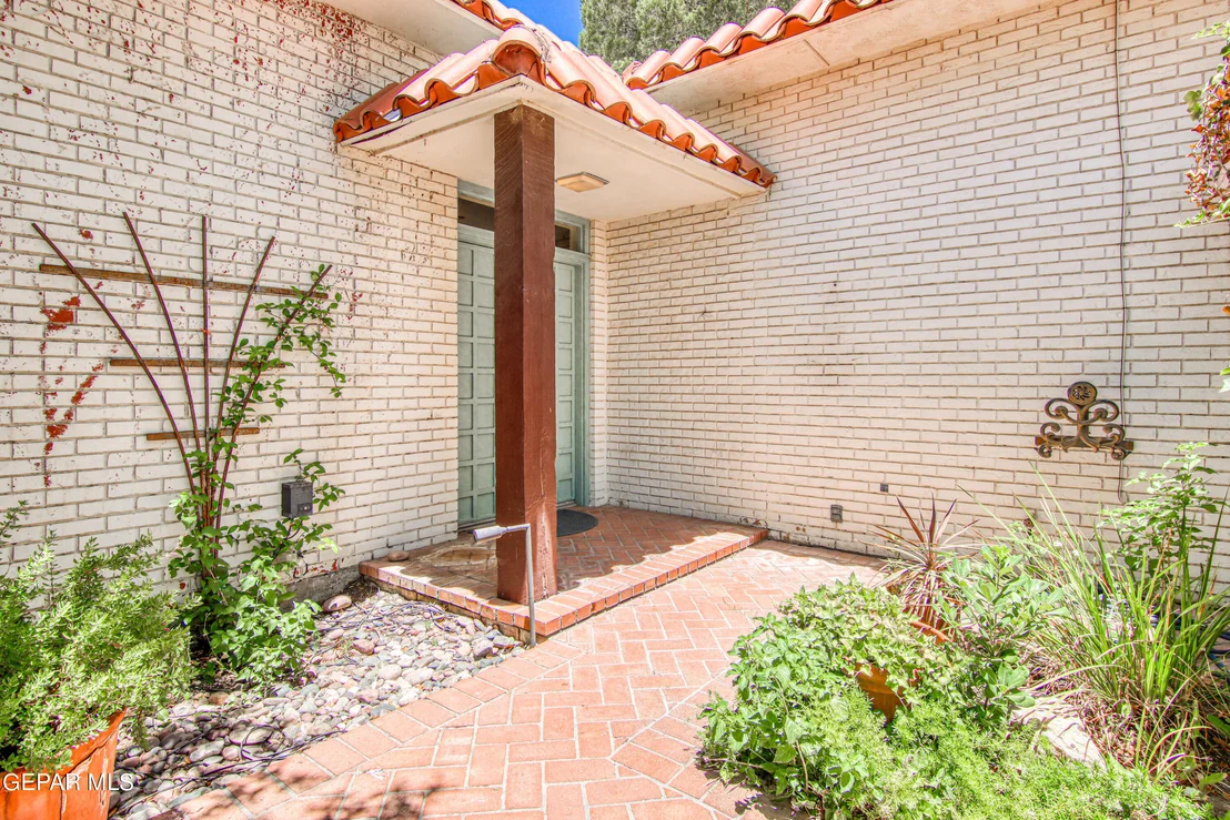 Photo of 6041 TORREY PINES Drive
