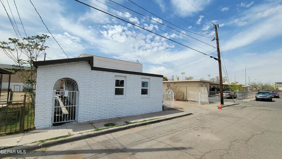 Photo of 231 FRANCIS Street