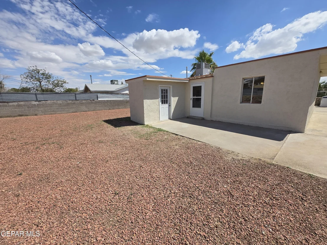 Photo of 7609 MONTERREY Drive