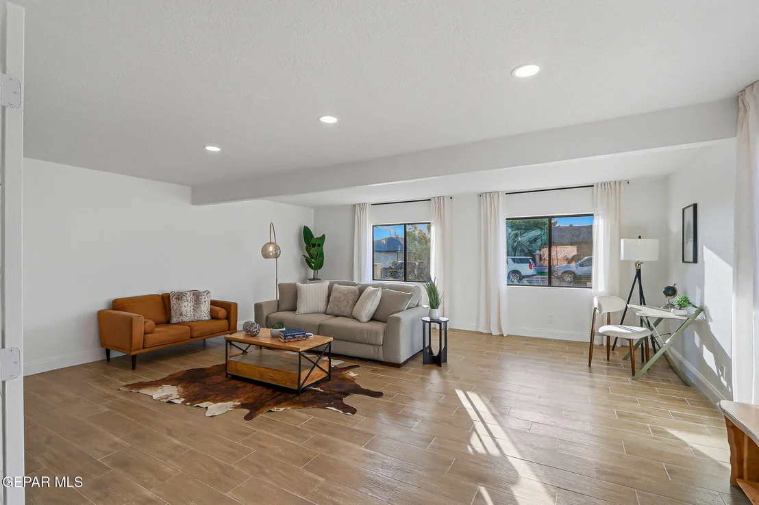 Photo of 2348 SEA SIDE Drive