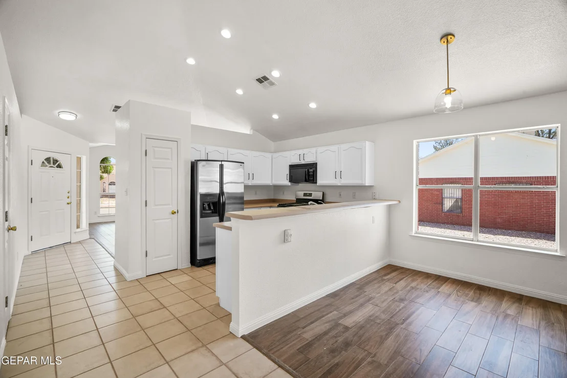Photo of 7125 Luz De Espejo Drive