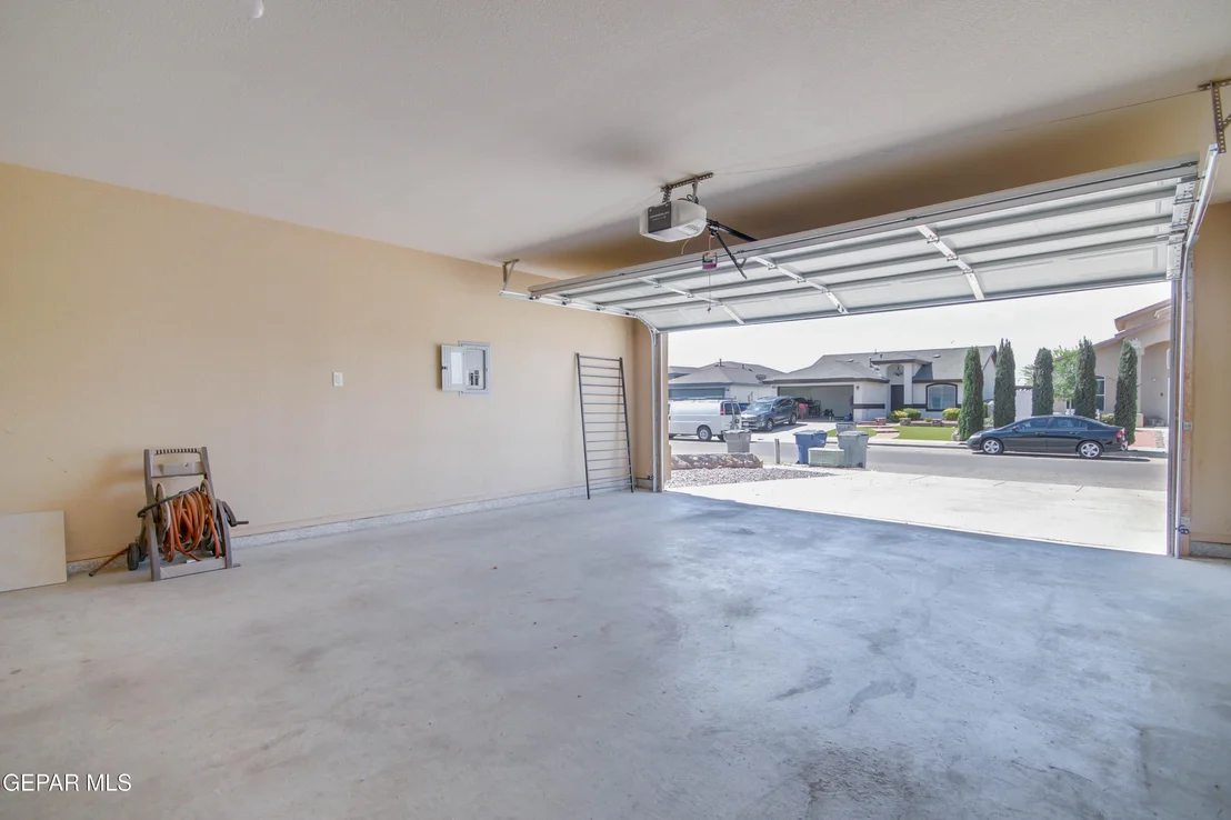 Photo of 14353 SPANISH POINT Drive