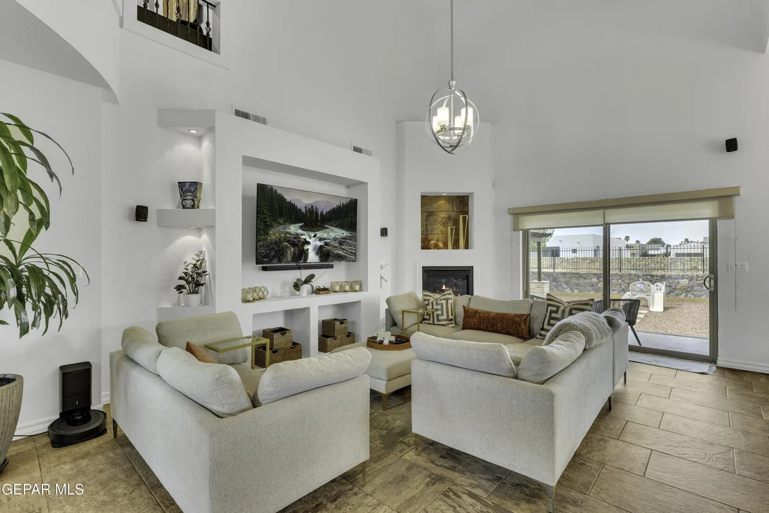 Photo of 5649 VALLEY MAPLE Drive