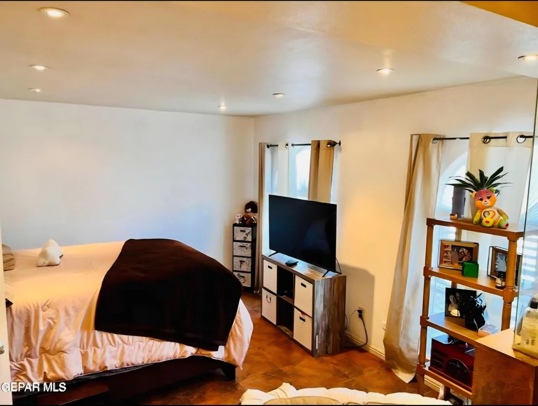 Photo of 6740 MORNINGSIDE Circle