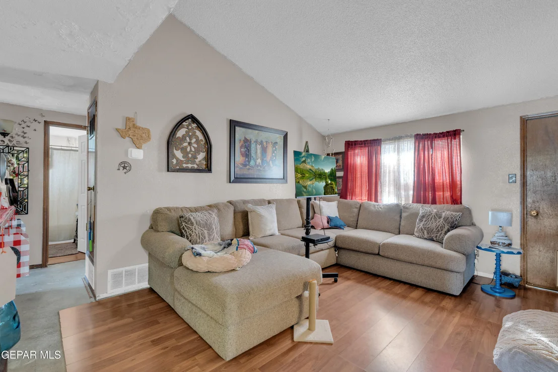 Photo of 6725 TIGER EYE Drive