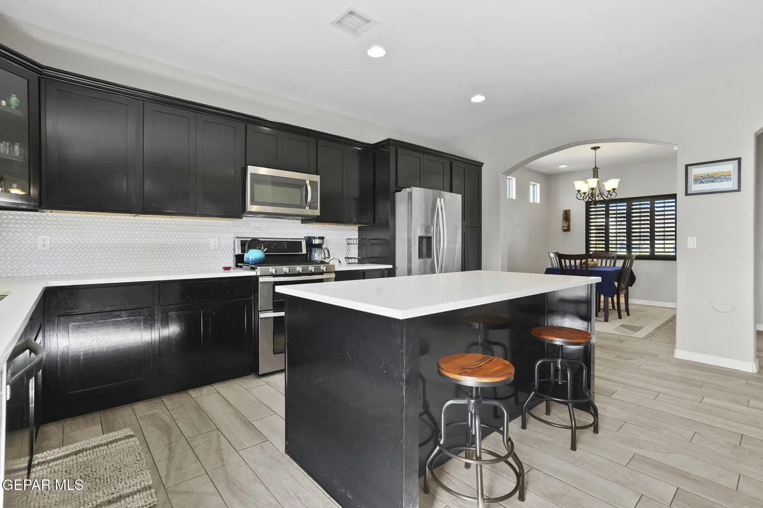 Photo of 3137 RED CREEK