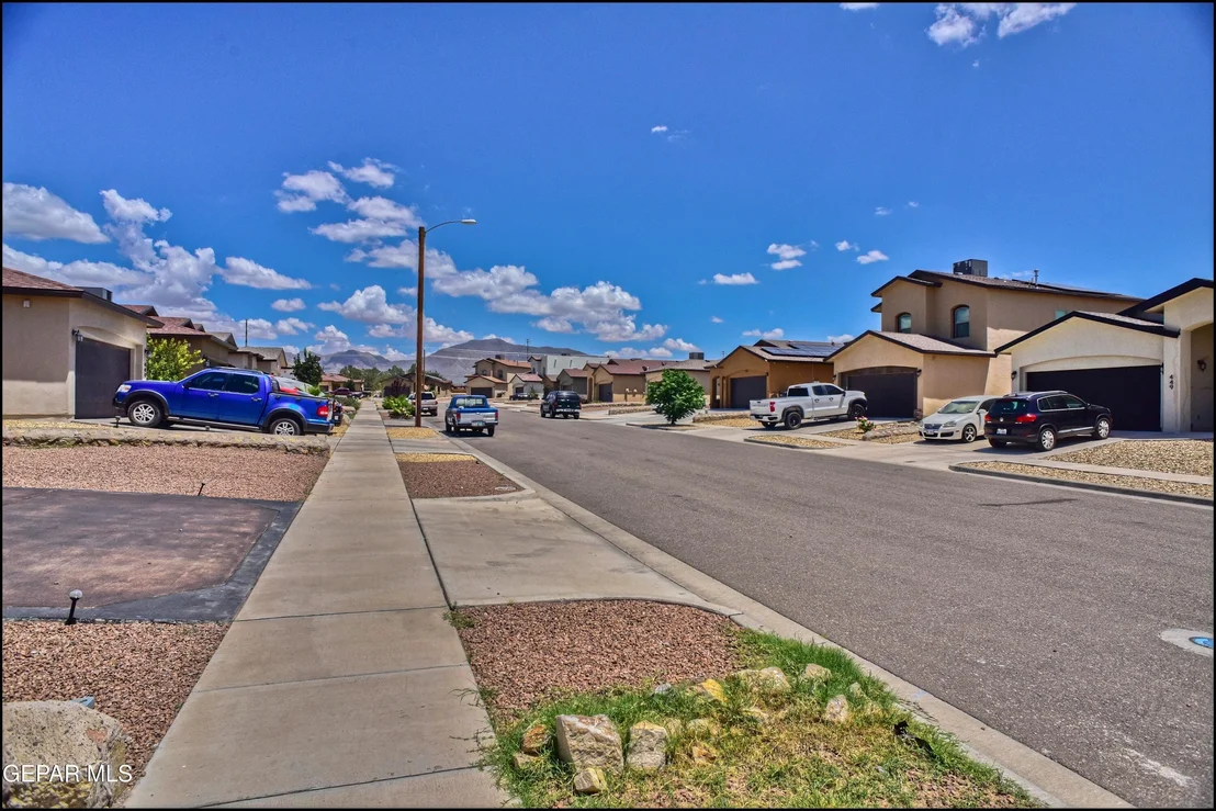 Photo of 452 ISAIAS Avenue