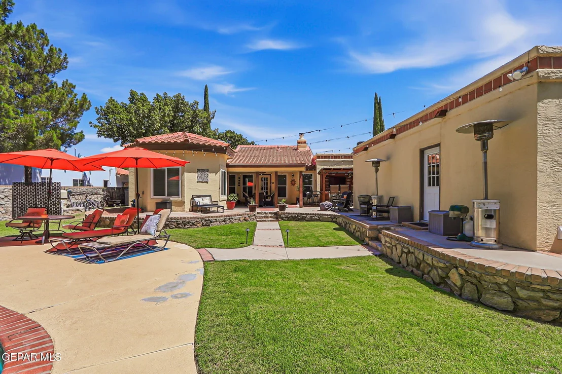 Photo of 716 Willow Glen Drive
