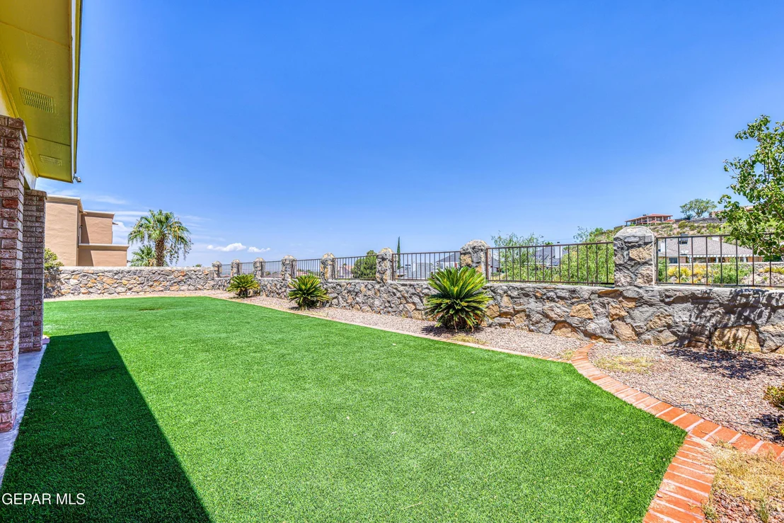 Photo of 6617 Isla del Rey Drive