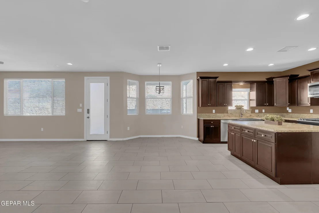 Photo of 468 EMERALD BLUFF Drive