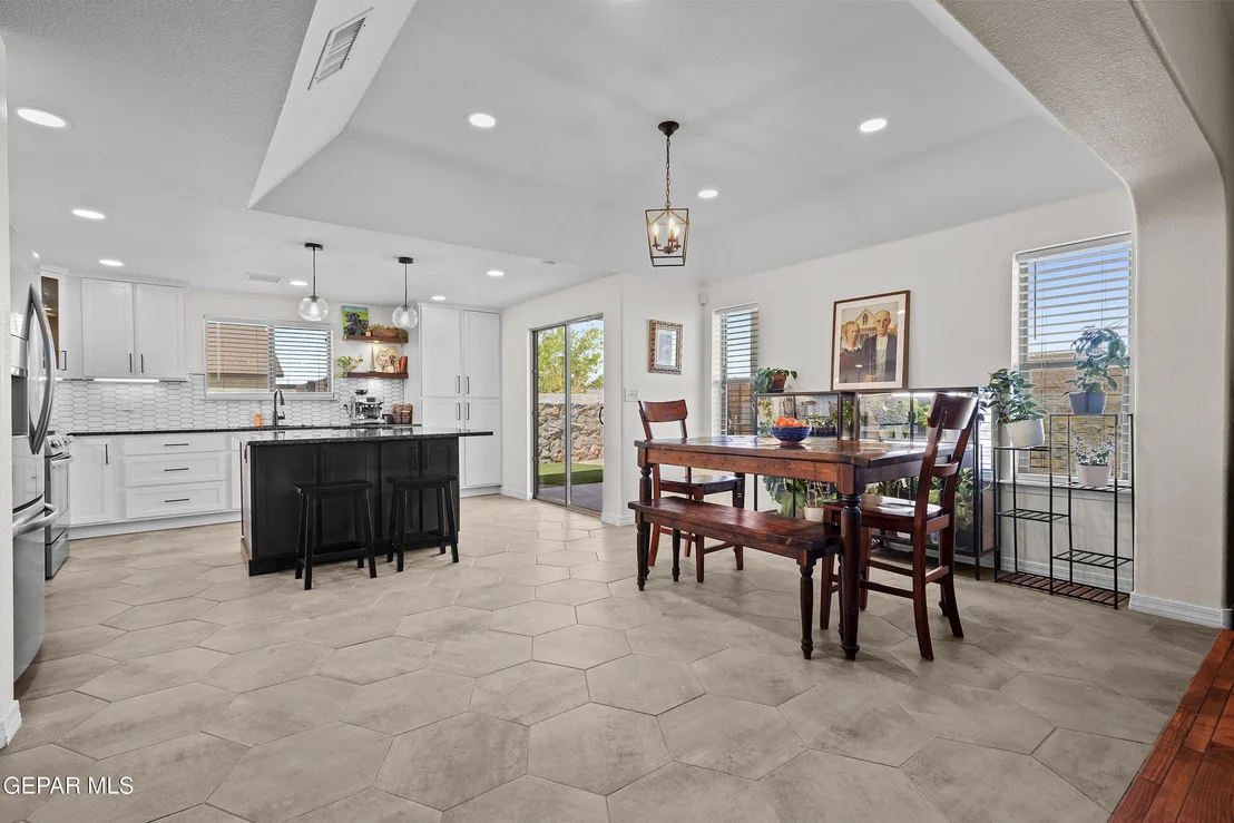 Photo of 14425 APPLE POINT Court