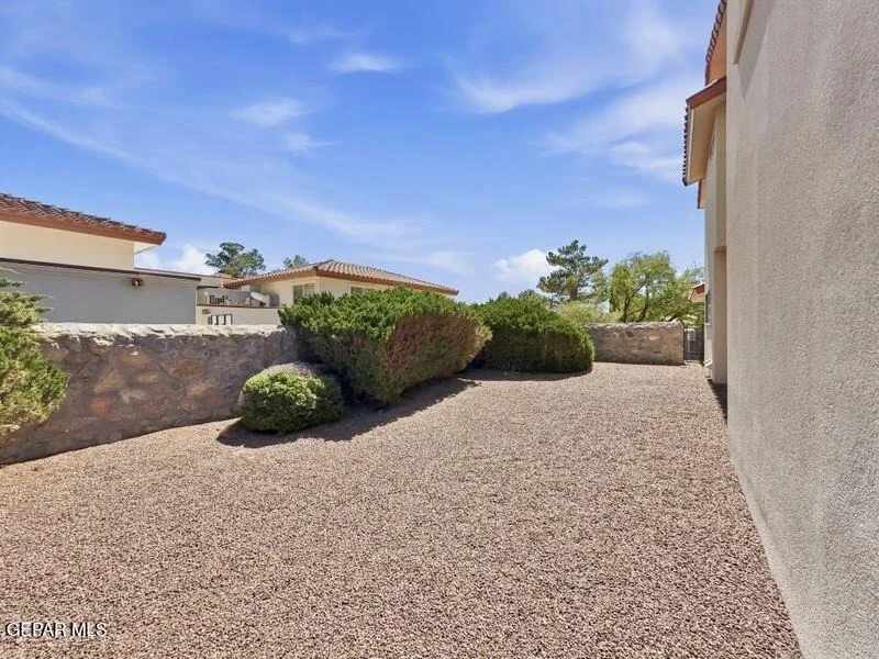 Photo of 1092 THUNDERBIRD Drive