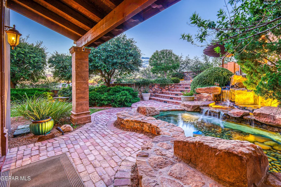 Photo of 6309 VIA SERENA Drive