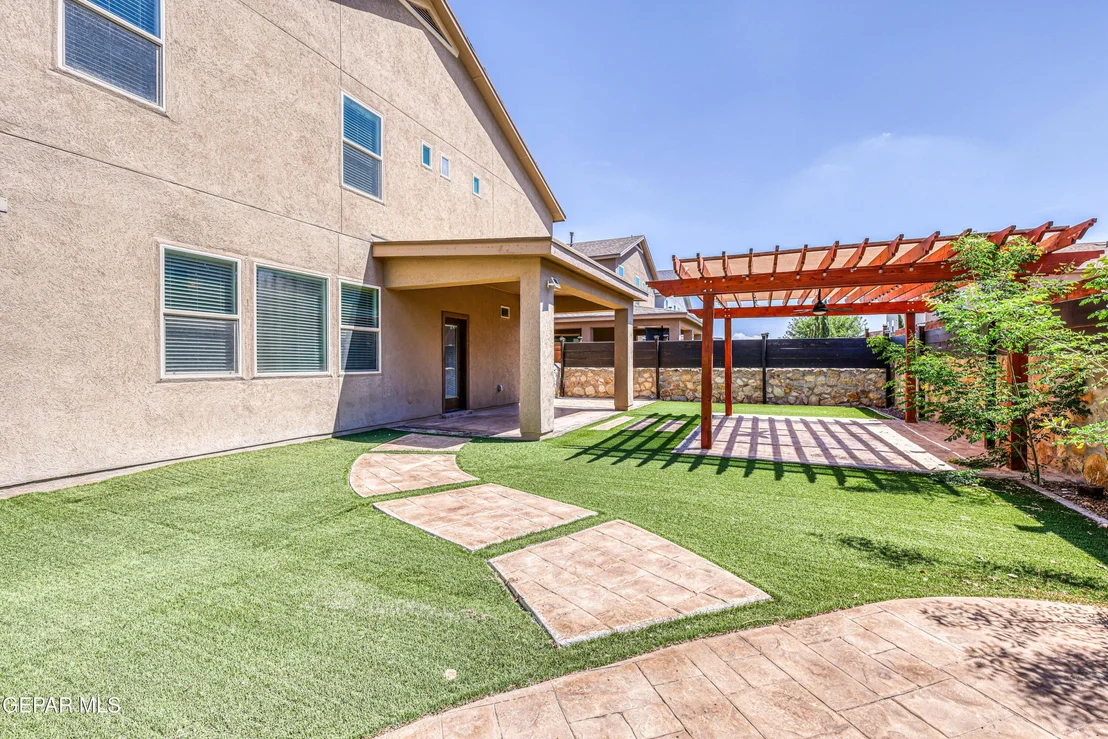 Photo of 1731 BREEDER CUP Way