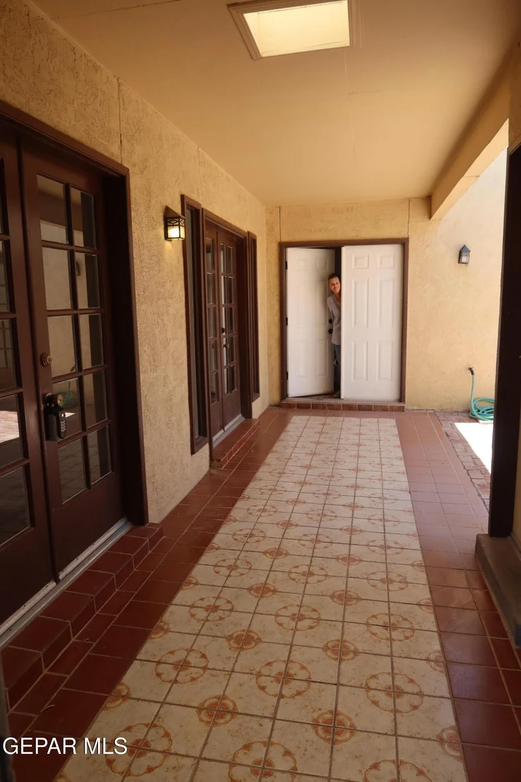 Photo of 836 DE LEON Drive