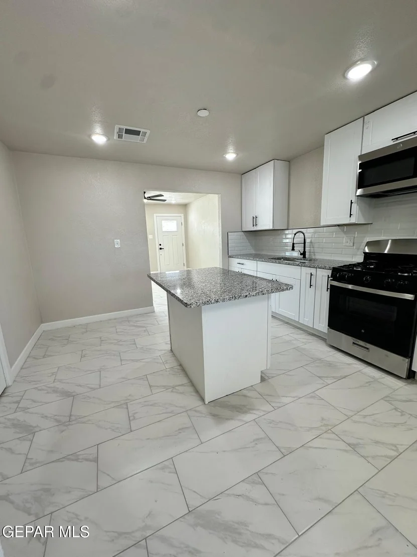 Photo of 7216 Amethyst Road