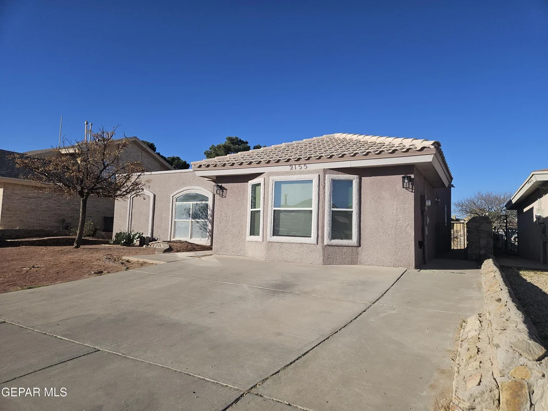 Photo of 2155 SUN MANOR Drive